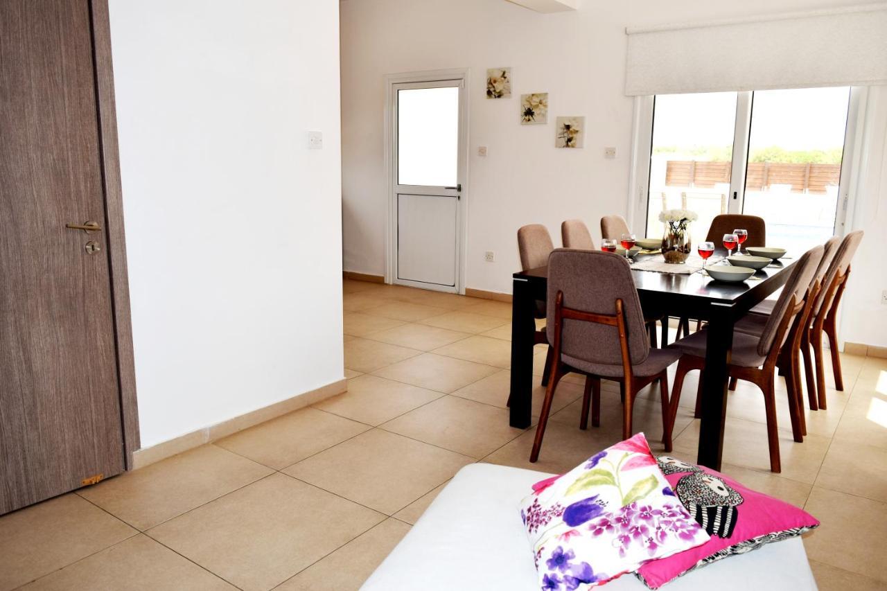 Nissi Villa Ourania Ayia Napa Exteriör bild